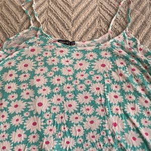 Boohoo cropped spaghetti strap top size 18